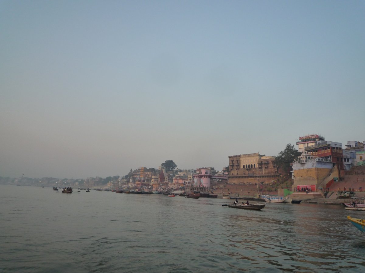 Sunrise - Bank of river Ganga112
